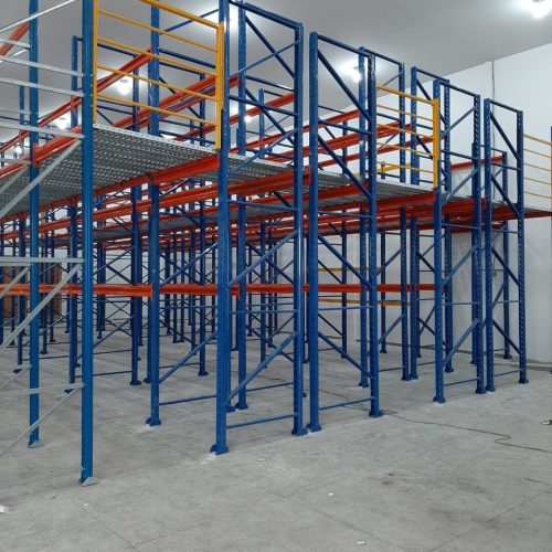 Fornecedor especializado em porta pallet em Goiânia, oferecendo soluções para armazenagem industrial com alta resistência e durabilidade.
